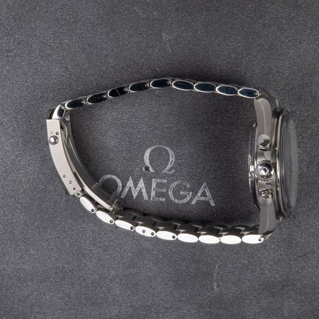 Omega Speedmaster Moonwatch 311.30.42.30.99.001 Image 2